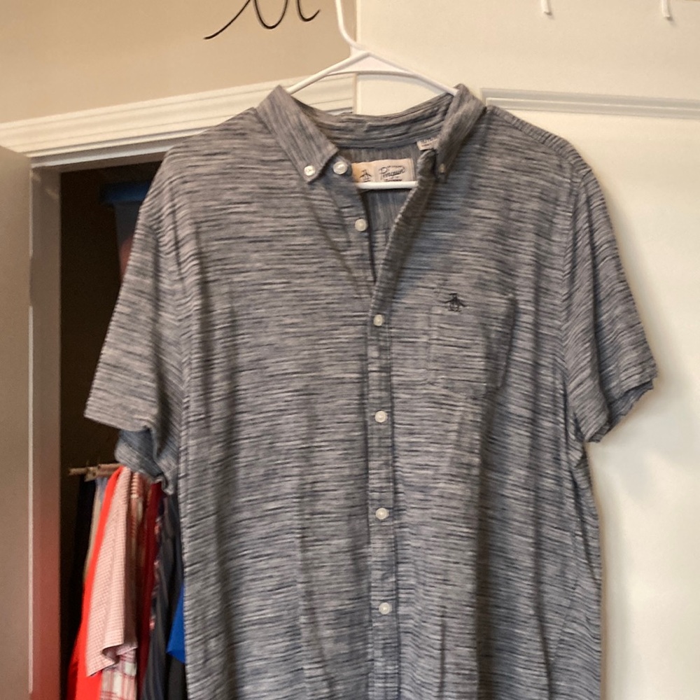 Penguin short sleeve button up. Great shape, great price.